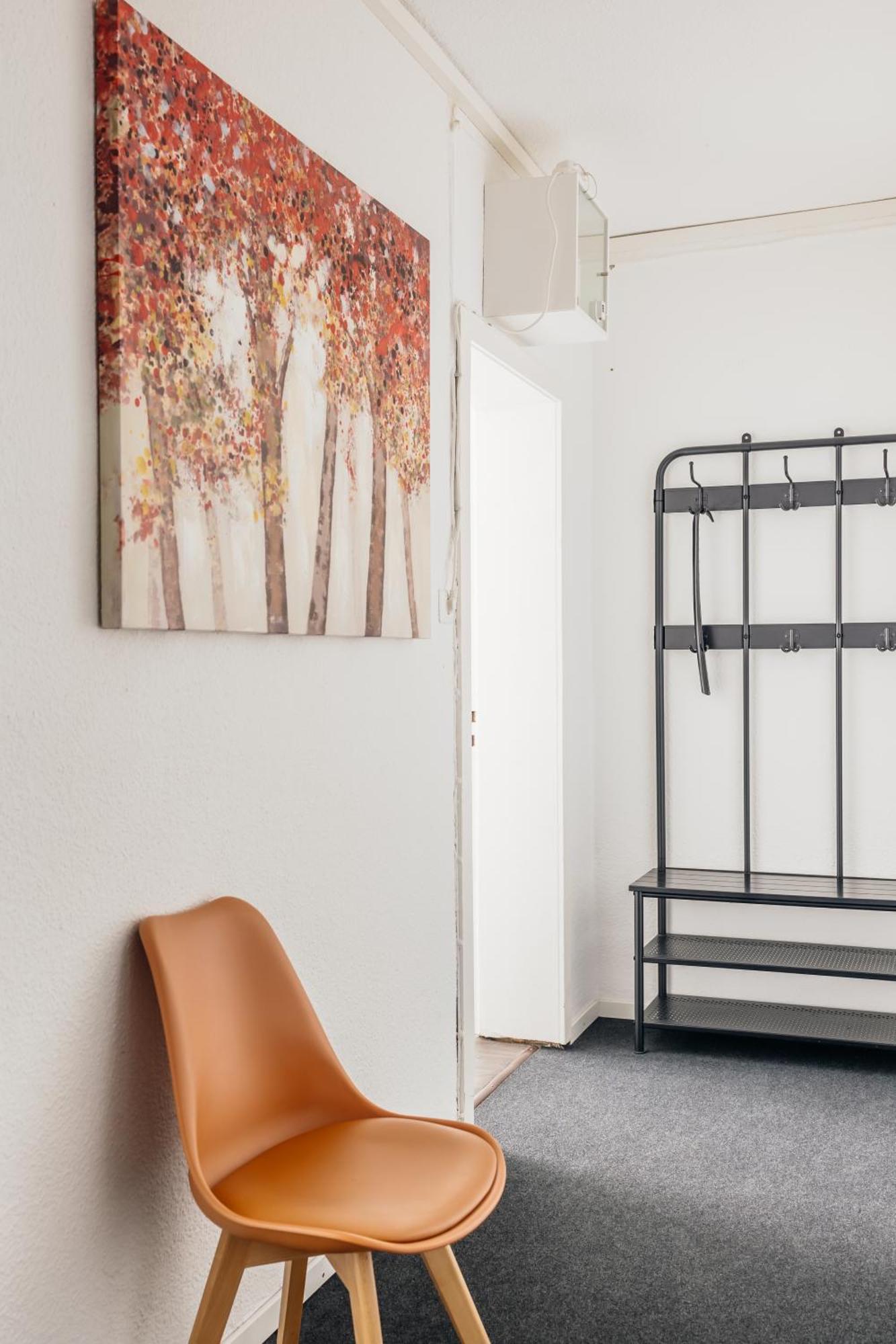 Centrally Located 2-Room Apartment Hannover Room photo